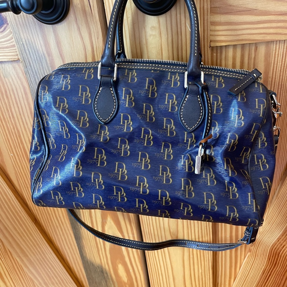 Dooney & Bourke Purse